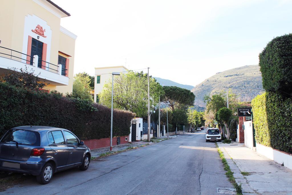 B&B Casa Chinaski Mondello Eksteriør billede