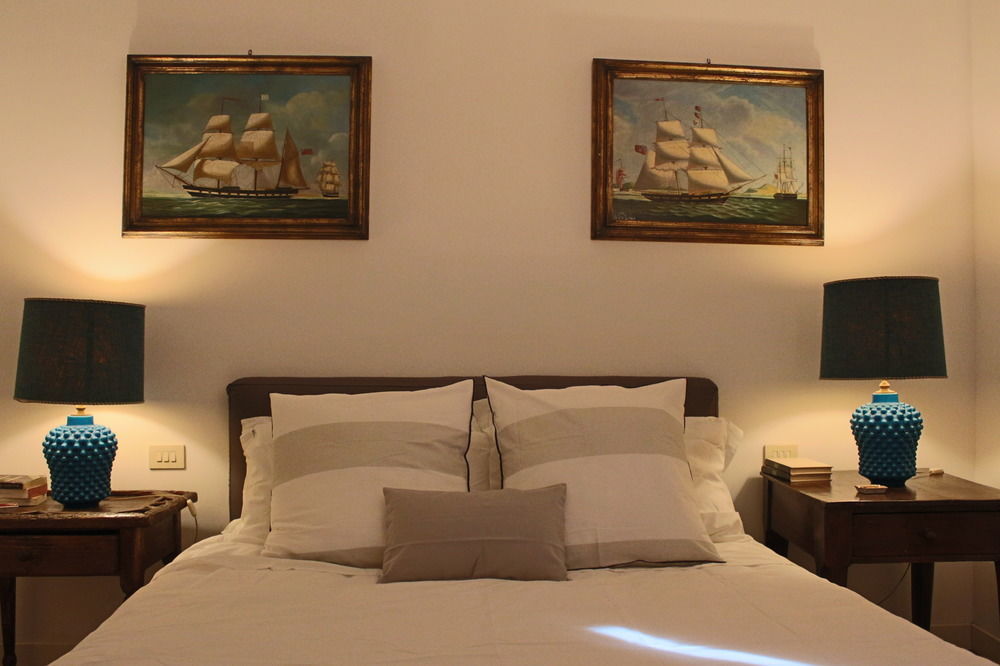 B&B Casa Chinaski Mondello Eksteriør billede